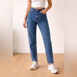 Abercrombie & Fitch The Mom High Rise Women’s Jeans - Size 28/6S